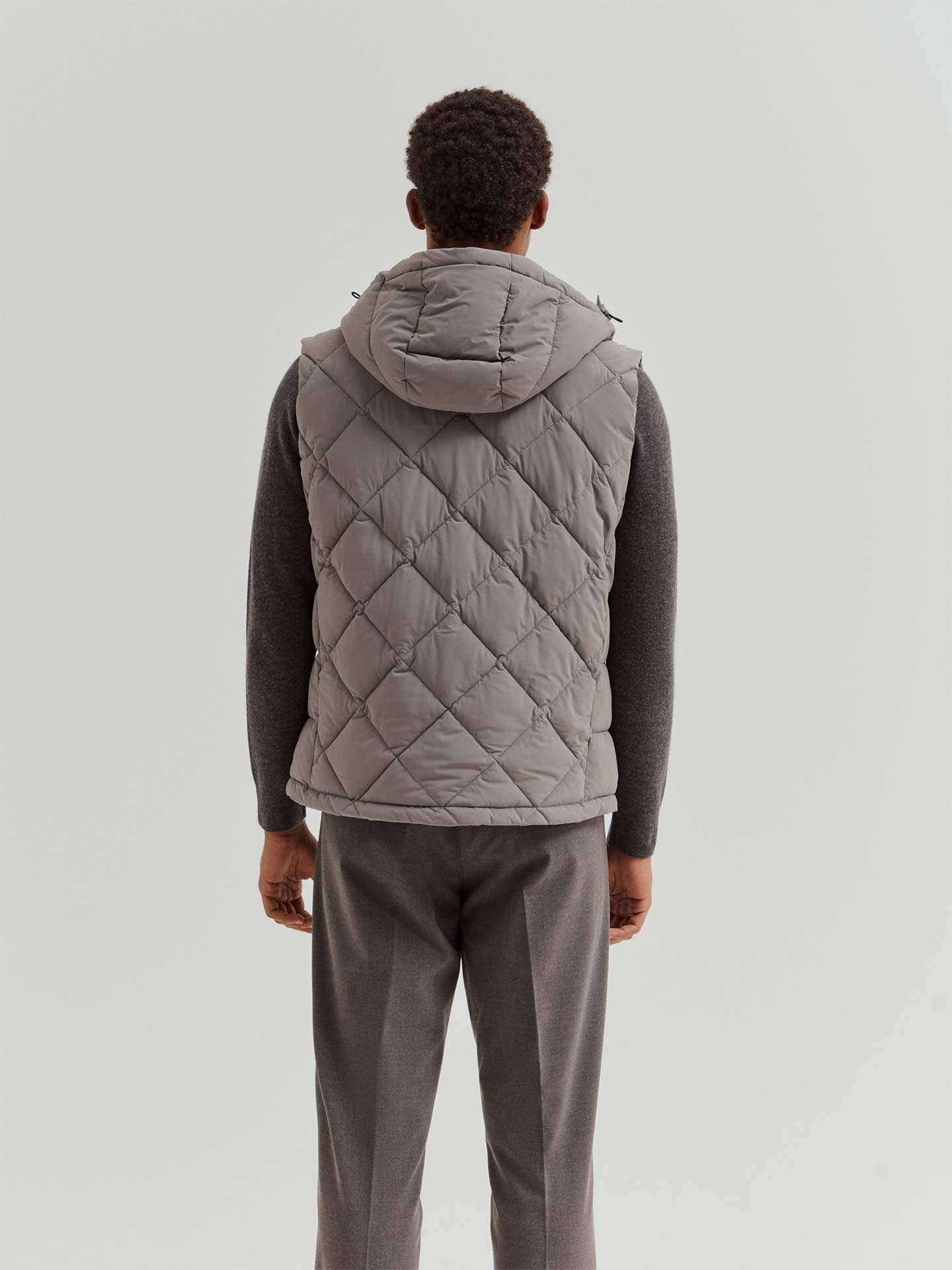 Colete Acolchoado com Capuz