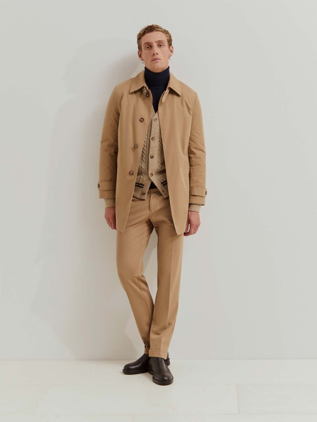 Gabardine com Fecho de Botes Ocultos