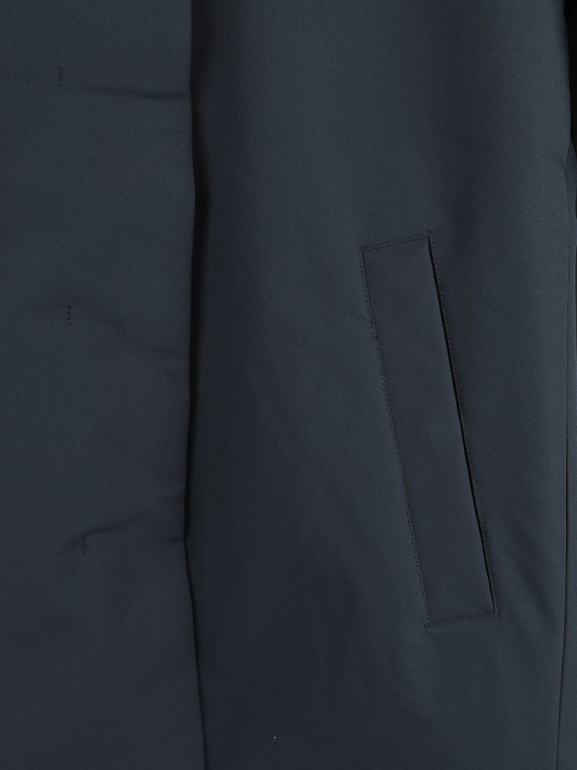 Parka Acolchoada de Gola Alta com Capuz