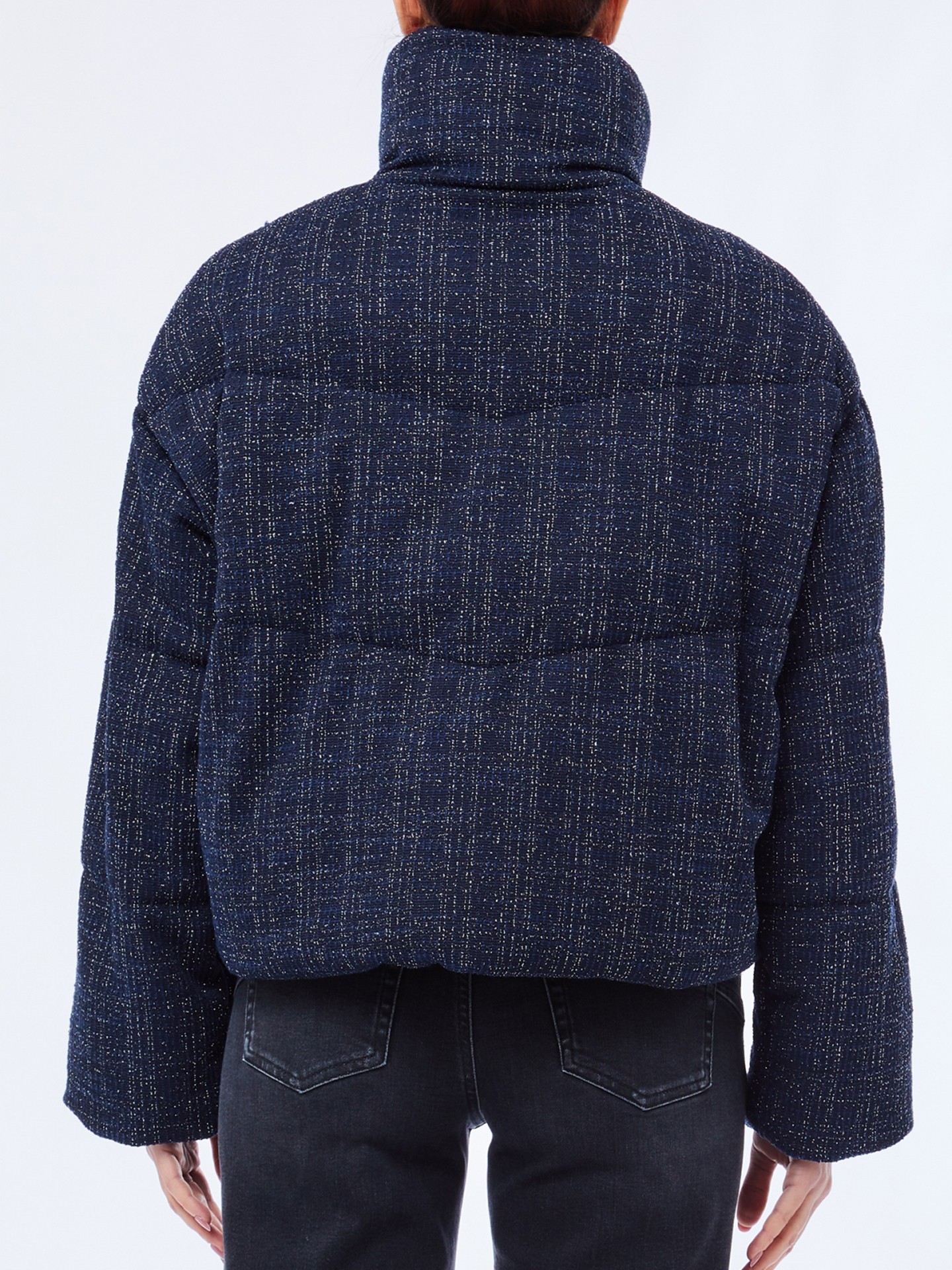 Blusão Acolchoado de Gola Alta com Fecho Assimétrico