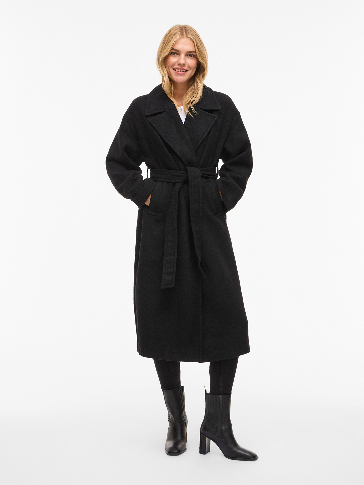 Sobretudo Comprido com Gola de Lapela