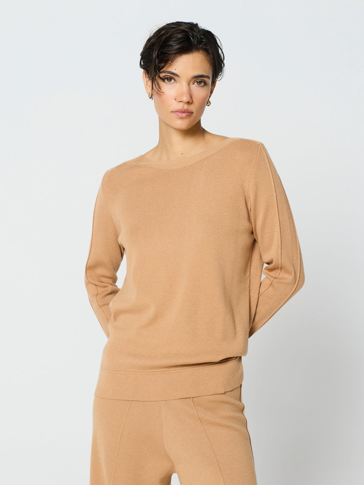 Camisola de Malha com Gola Barco