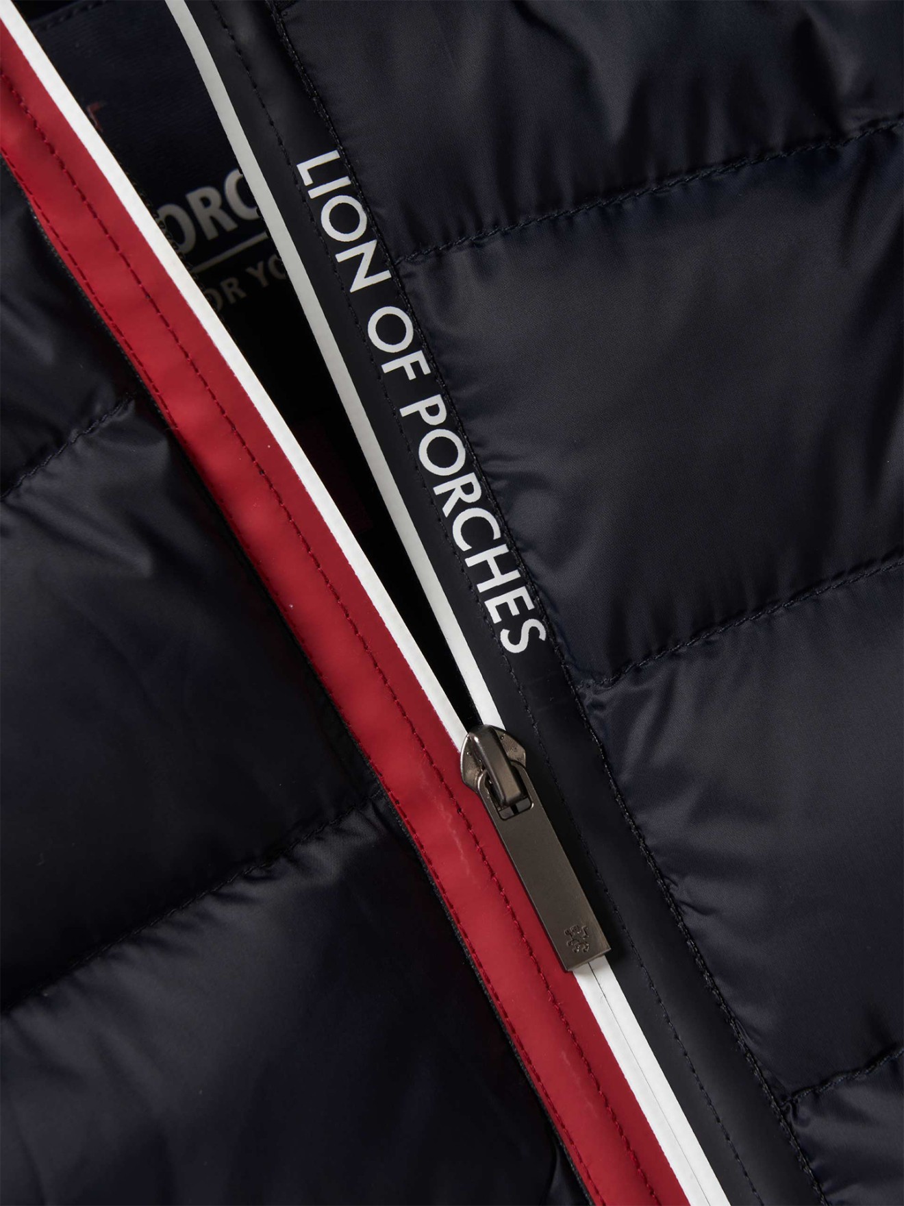 Bluso Acolchoado com Capuz Embutido