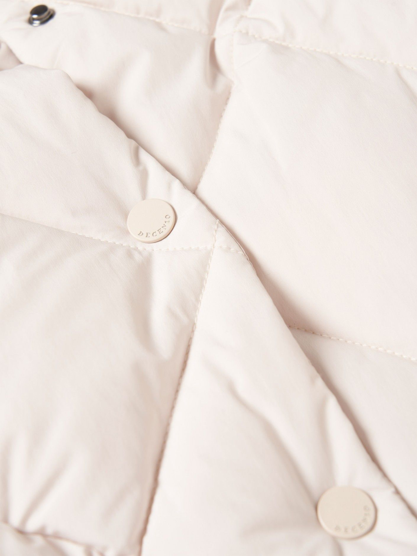 Blusão Acolchoado com Gola Alta