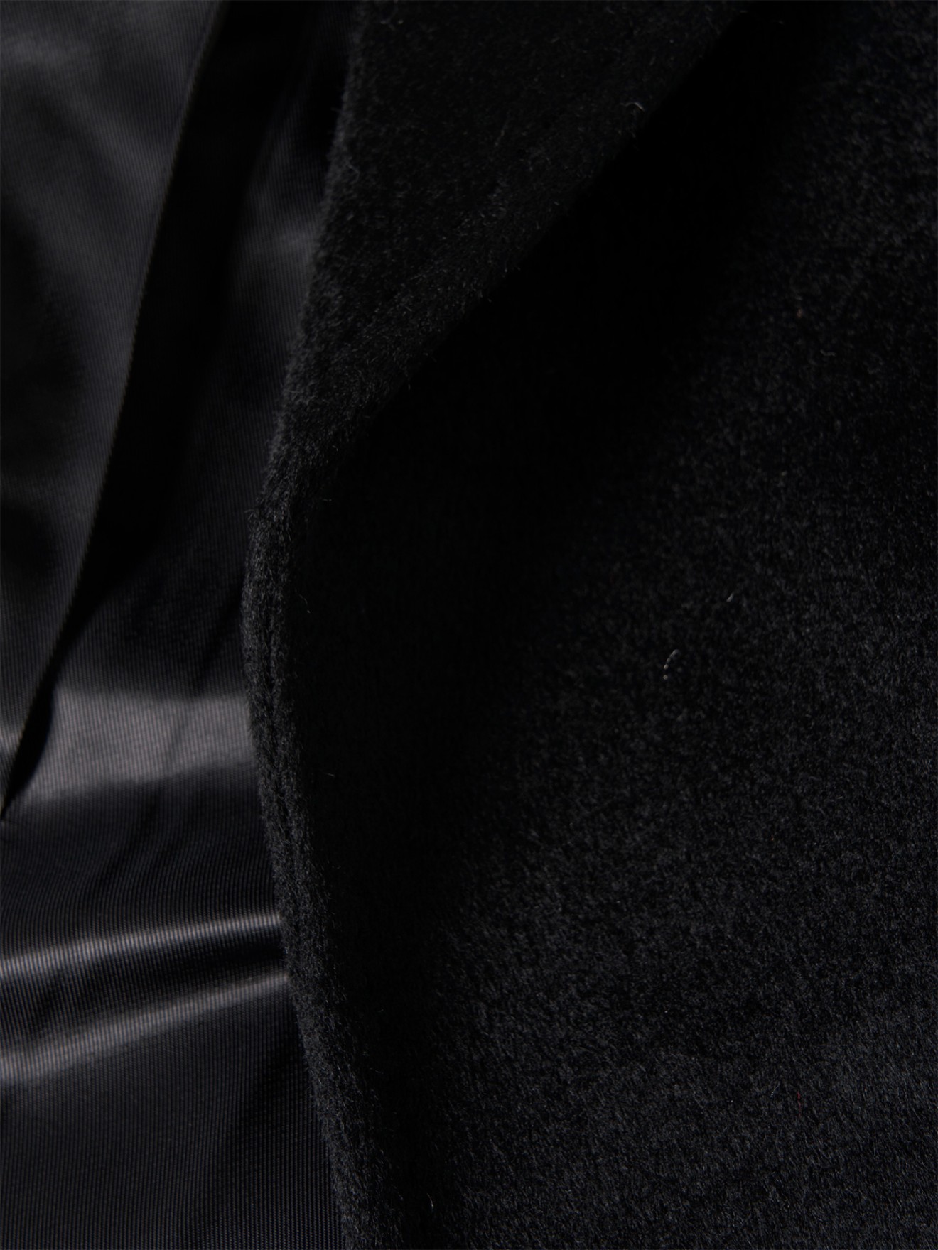 Casaco Comprido de L com Cinto