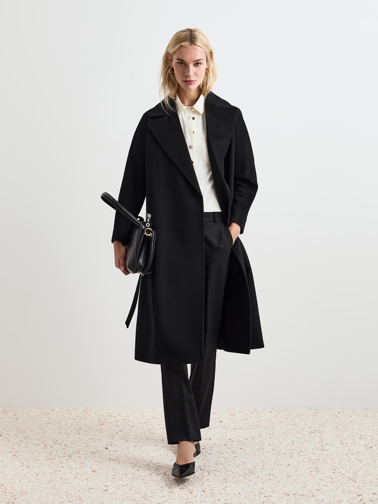 Casaco Comprido de L com Cinto