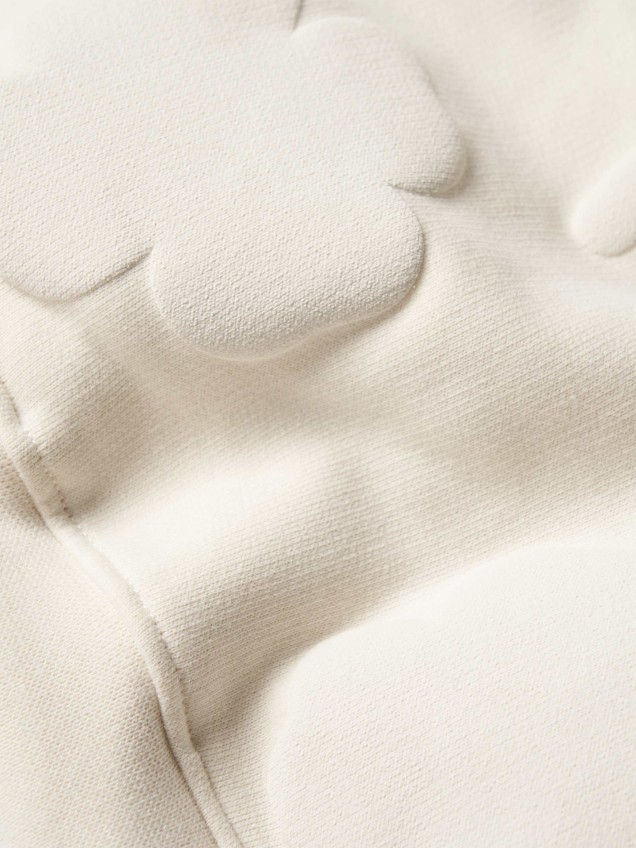 Sweatshirt com Capuz e Trevos em Relevo