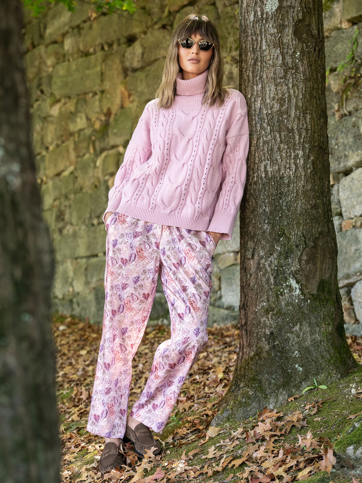 Calças com Padrão e Cintura Elástica