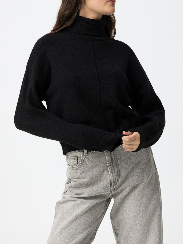 Camisola de Malha com Gola Alta