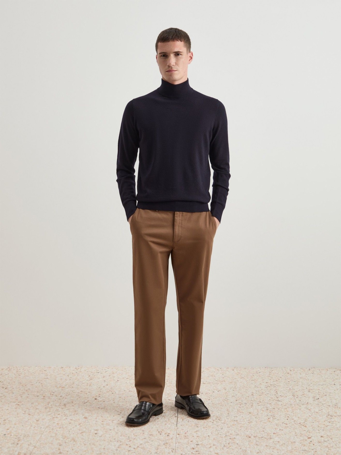 Camisola de L com Gola Alta