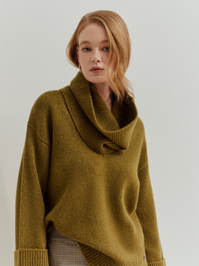 Camisola de Malha com Gola Removível