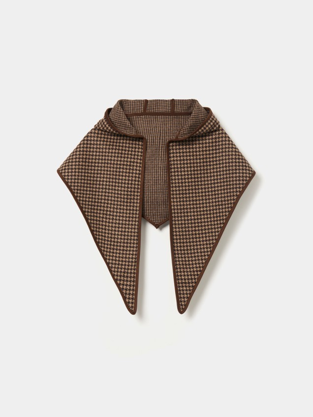 Capuz com Cachecol Integrado com Padro