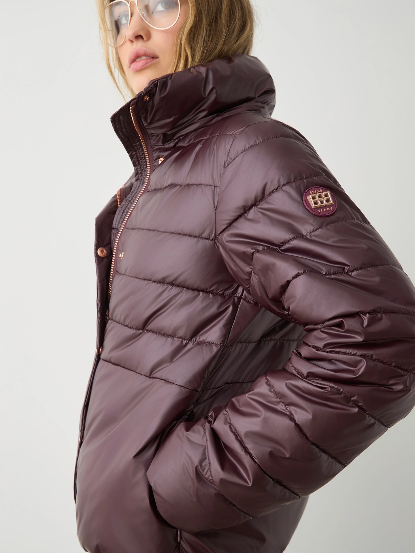 Blusão Acolchoado com Capuz