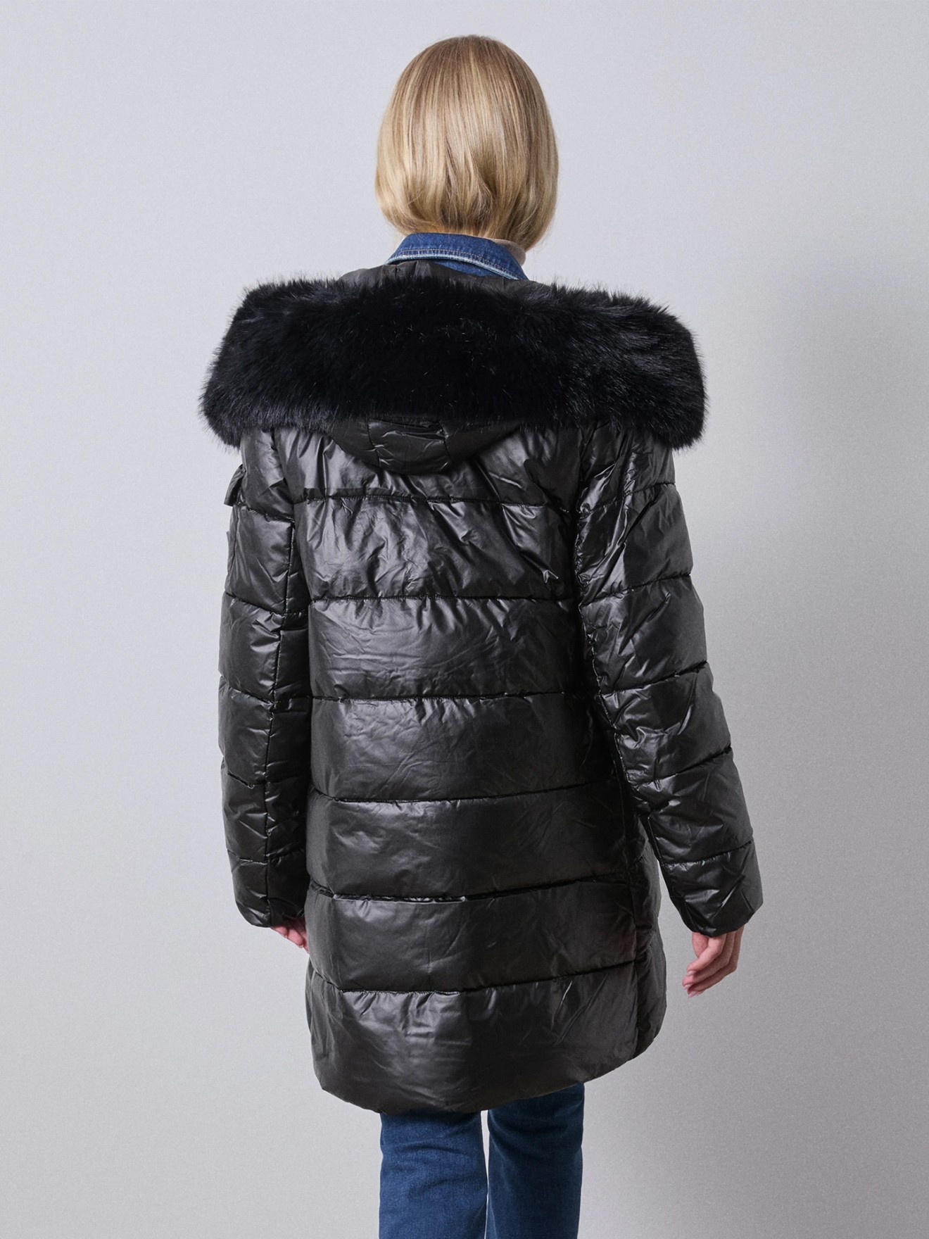 Blusão Acolchoado com Capuz