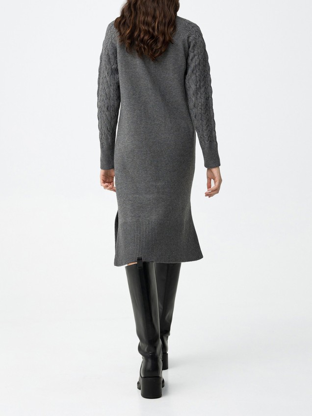 Vestido de Malha com Gola Subida