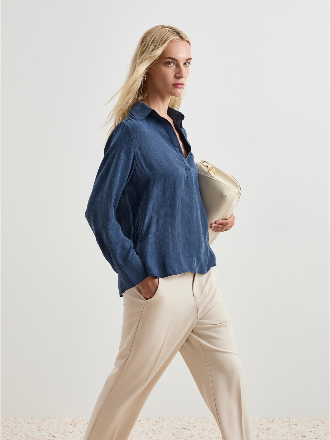 Blusa com Decote em V