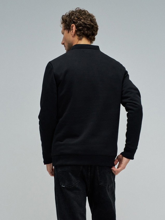 Sweatshirt com Gola Redonda