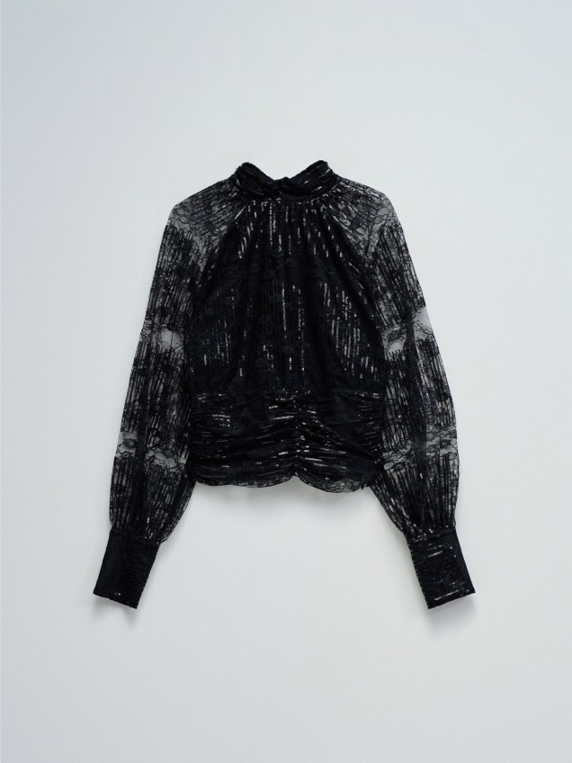 Blusa de Gola Subida com Lantejoulas