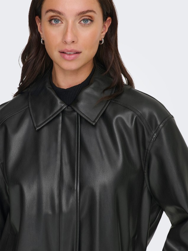 Casaco Bomber em Pele Sintética