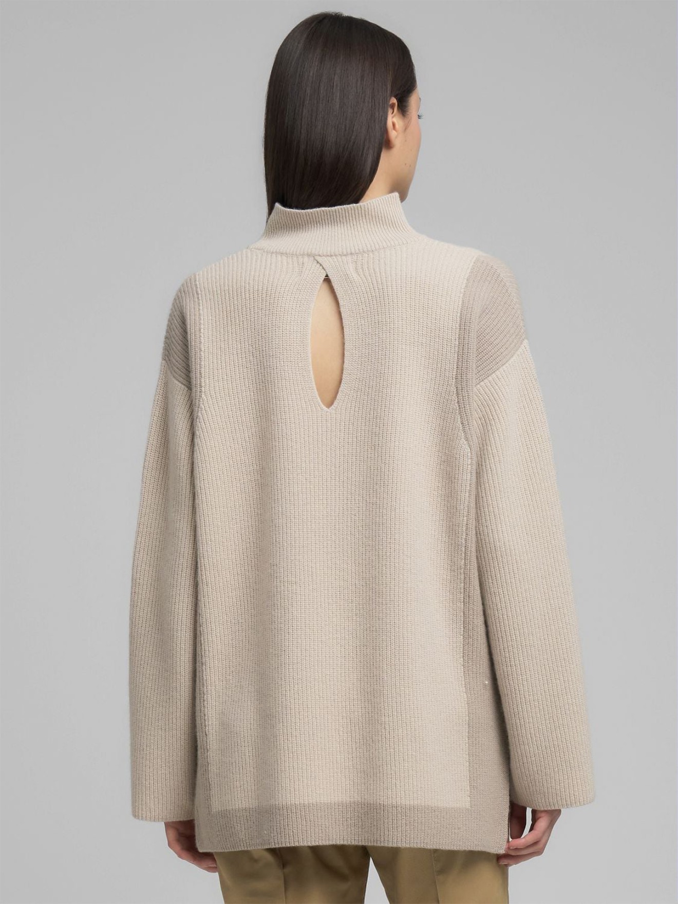 Camisola de Malha com Gola Alta