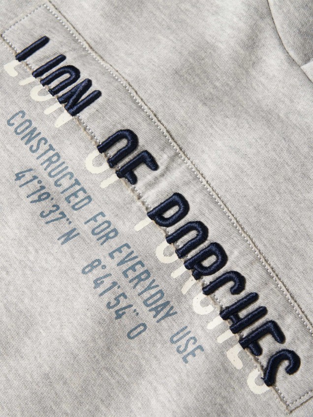 Sweatshirt com Capuz