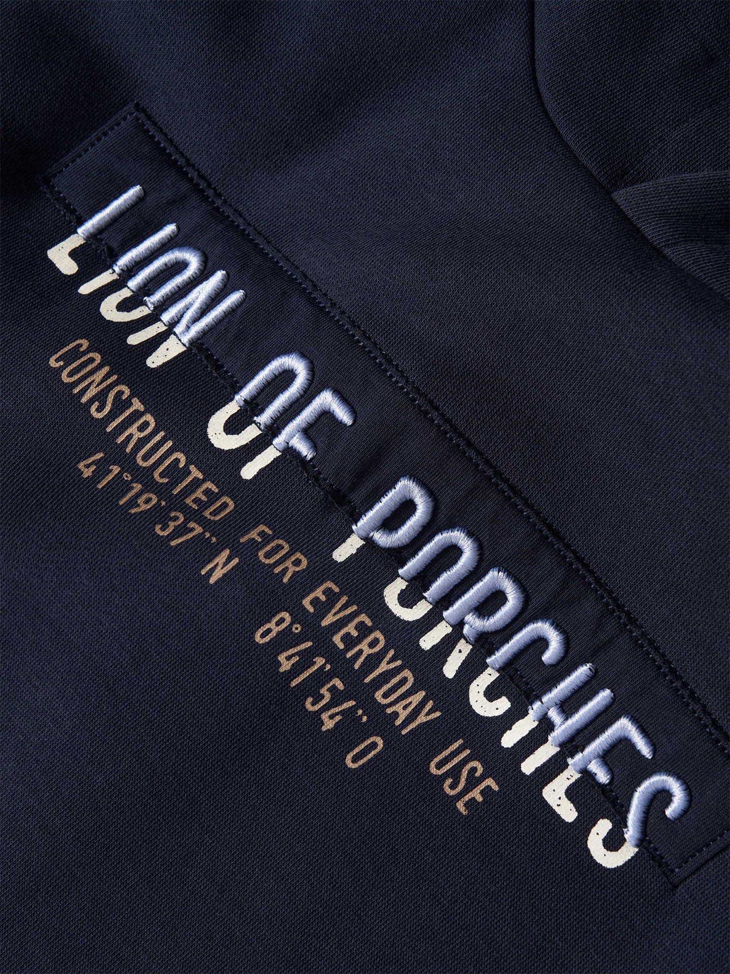 Sweatshirt com Capuz