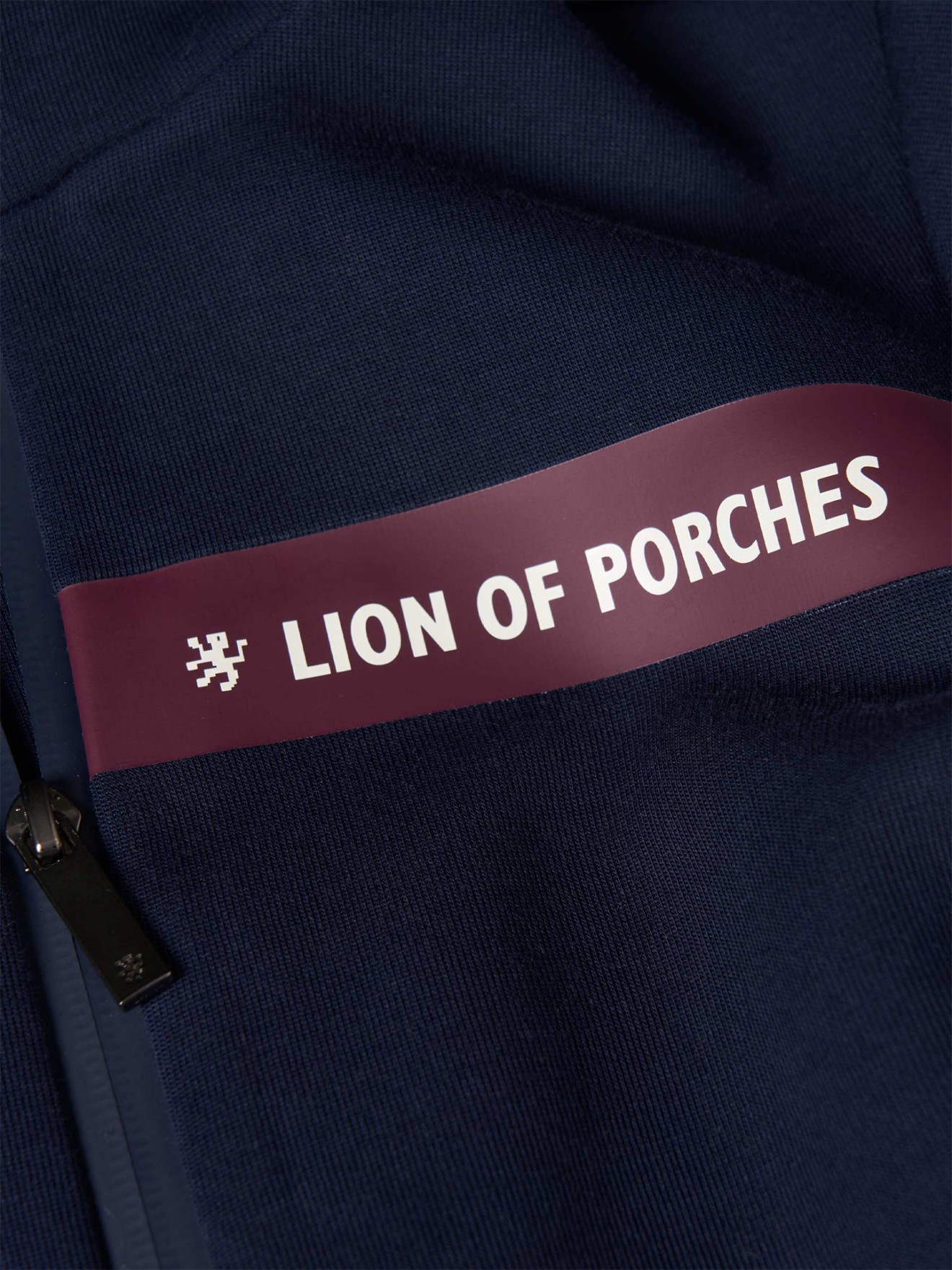 Casaco de Malha com Capuz