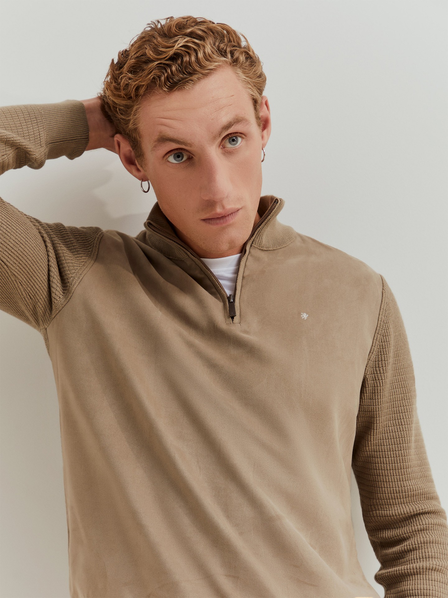 Camisola de Malha Combinada com Fecho