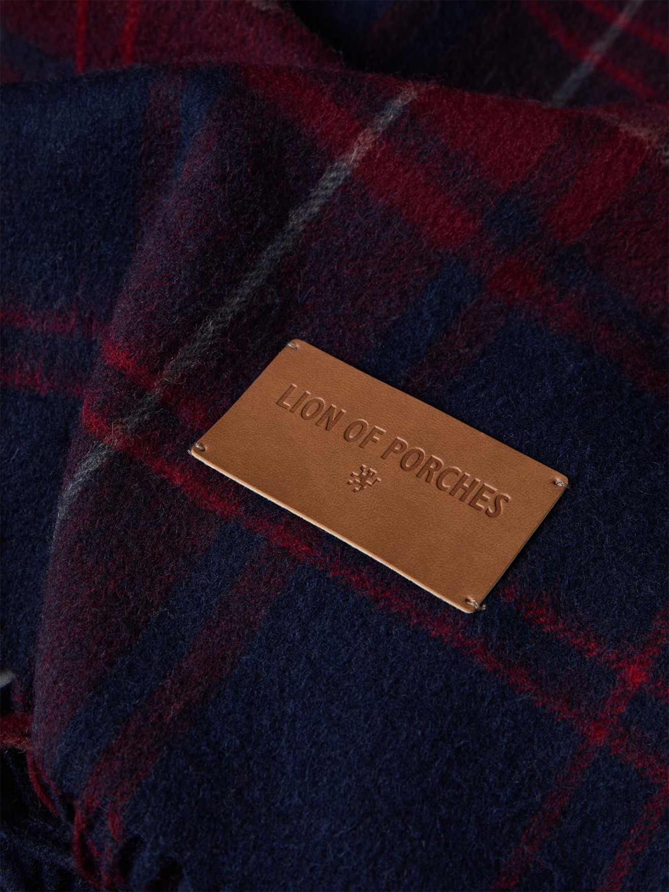 Cachecol de L com Padro Tartan