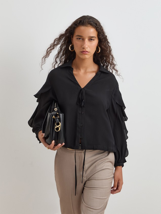 Blusa Fluida com Folhos