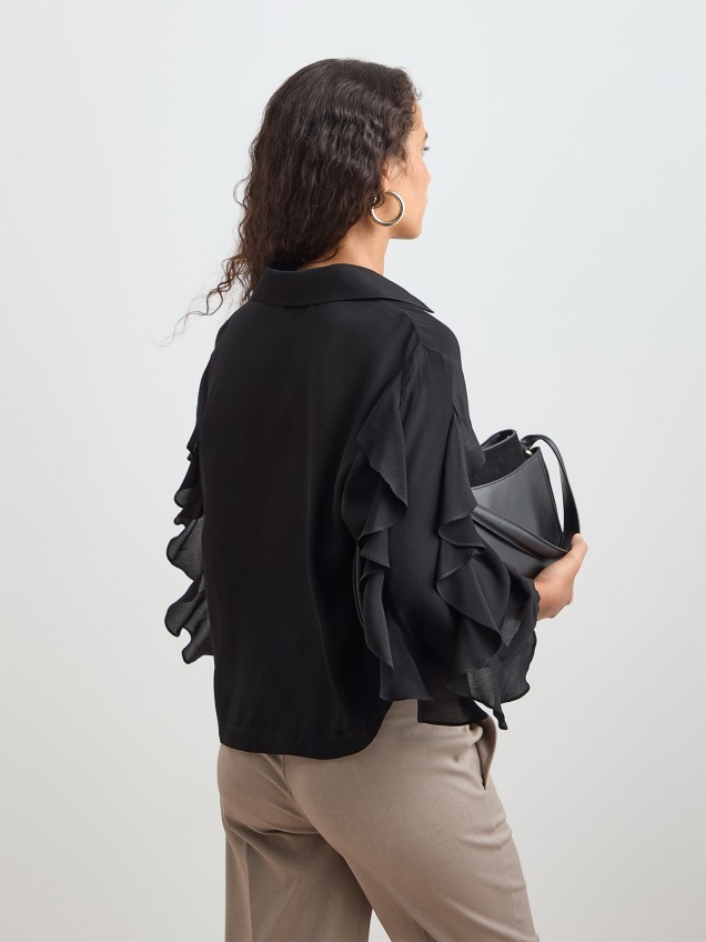 Blusa Fluida com Folhos