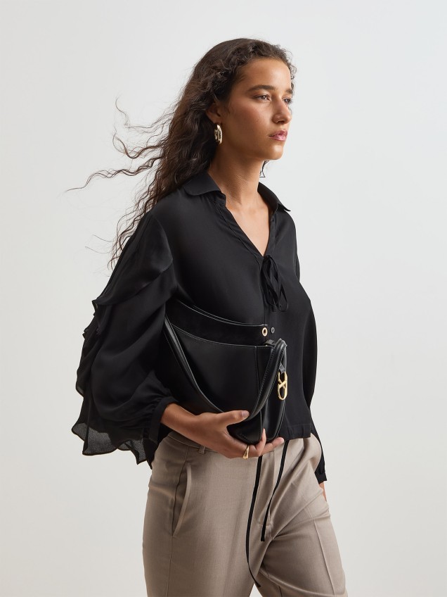 Blusa Fluida com Folhos