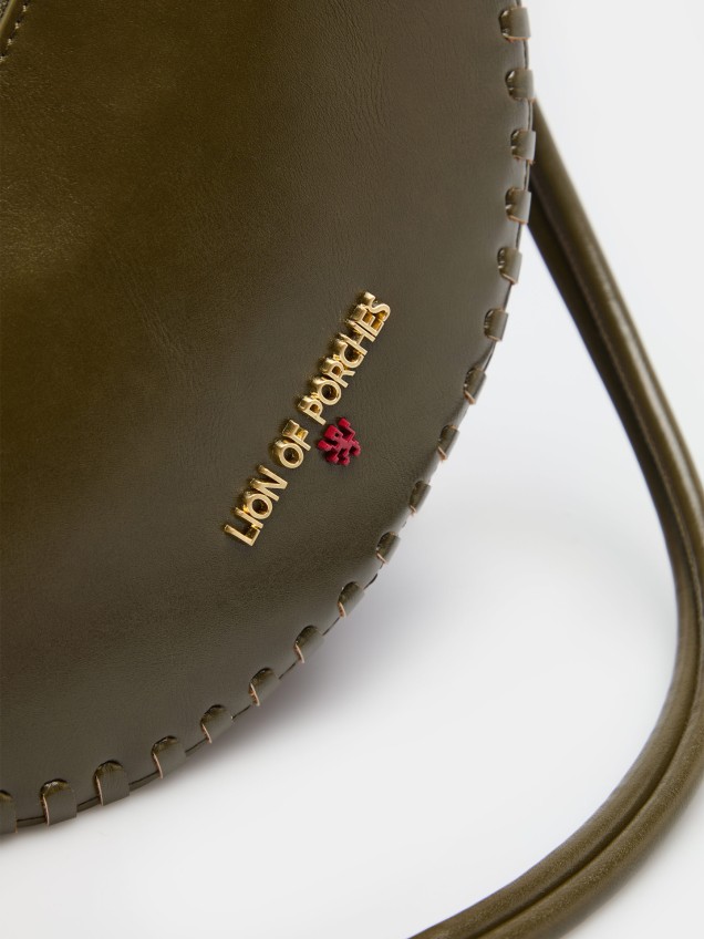 Mala de Tiracolo em Formato Meia-lua