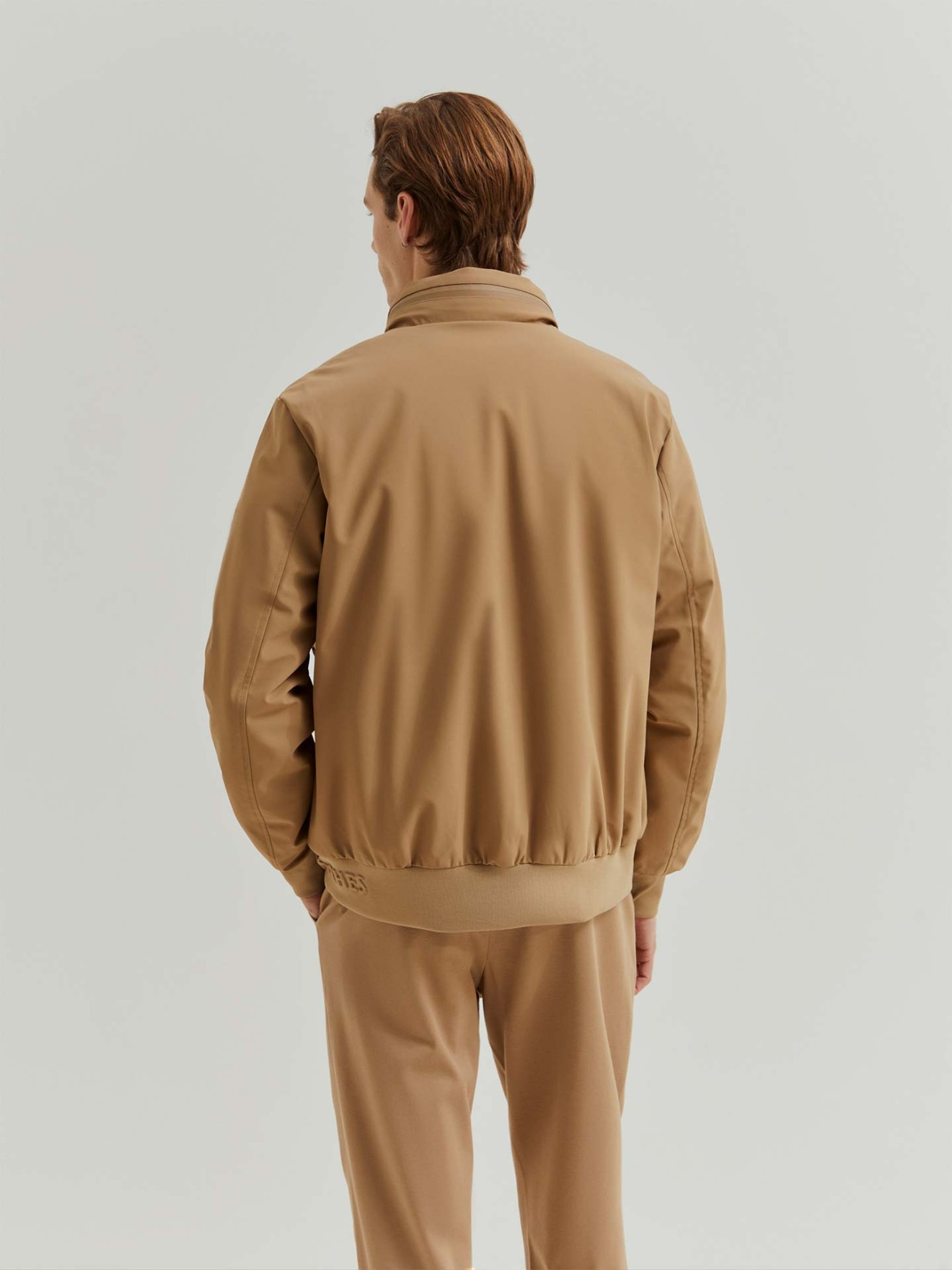 Blusão Acolchoado com Capuz Embutido