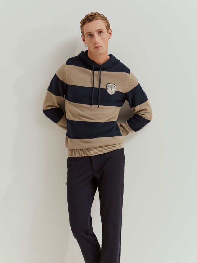 Camisola de Malha com Capuz