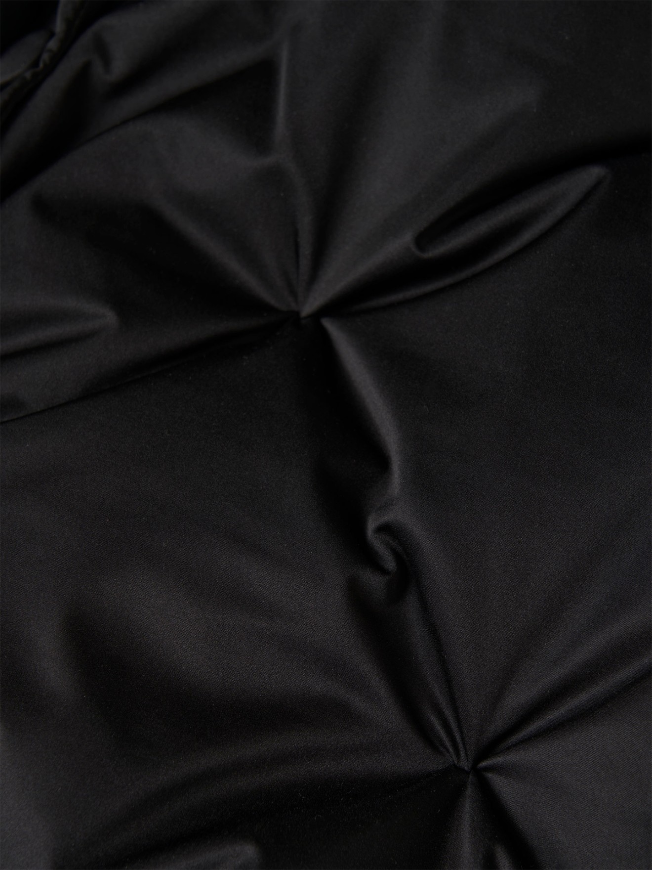 Colete Acolchoado com Gola Alta