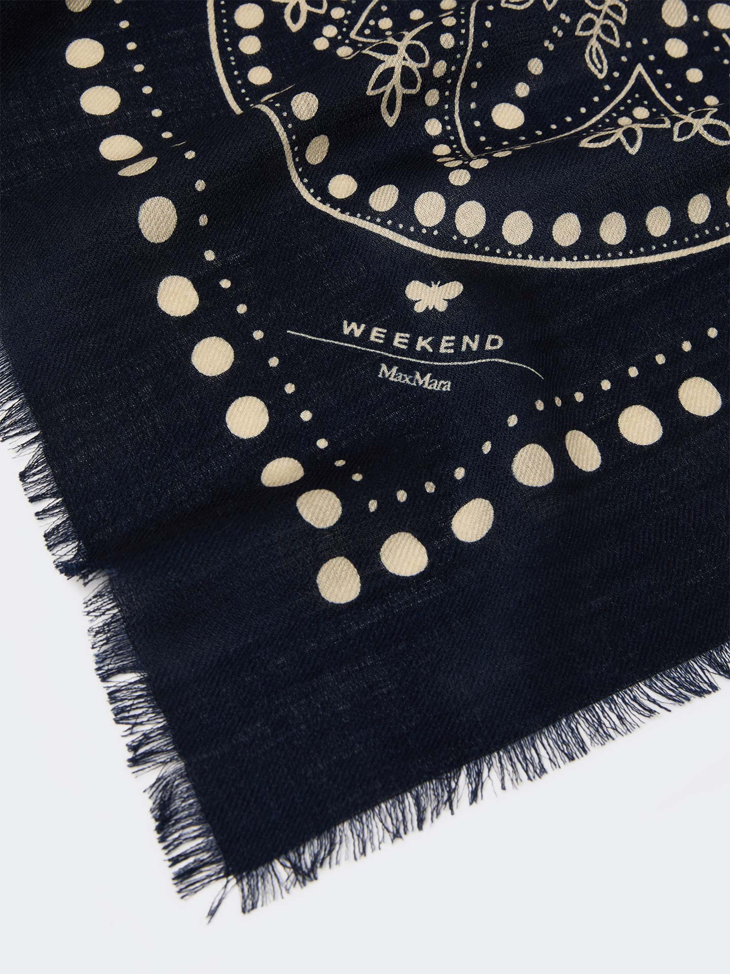 Estola Quadrada WKAEDUCATA