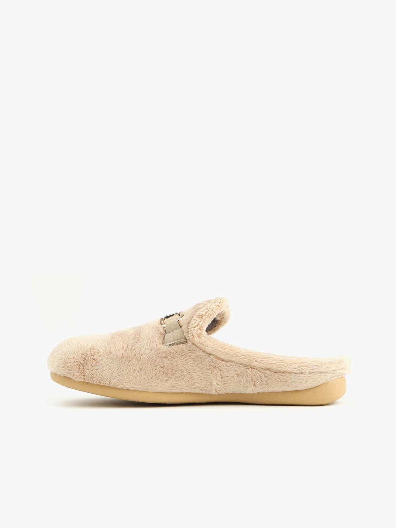 Chinelos de Casa com Aplique Metlico