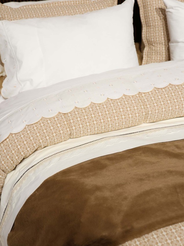 Edredão Decorativo Papetee