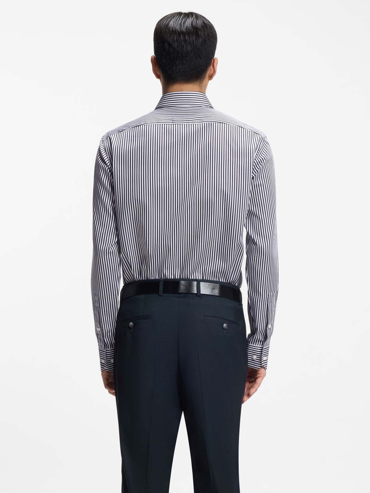 Camisa Regular Fit às Riscas