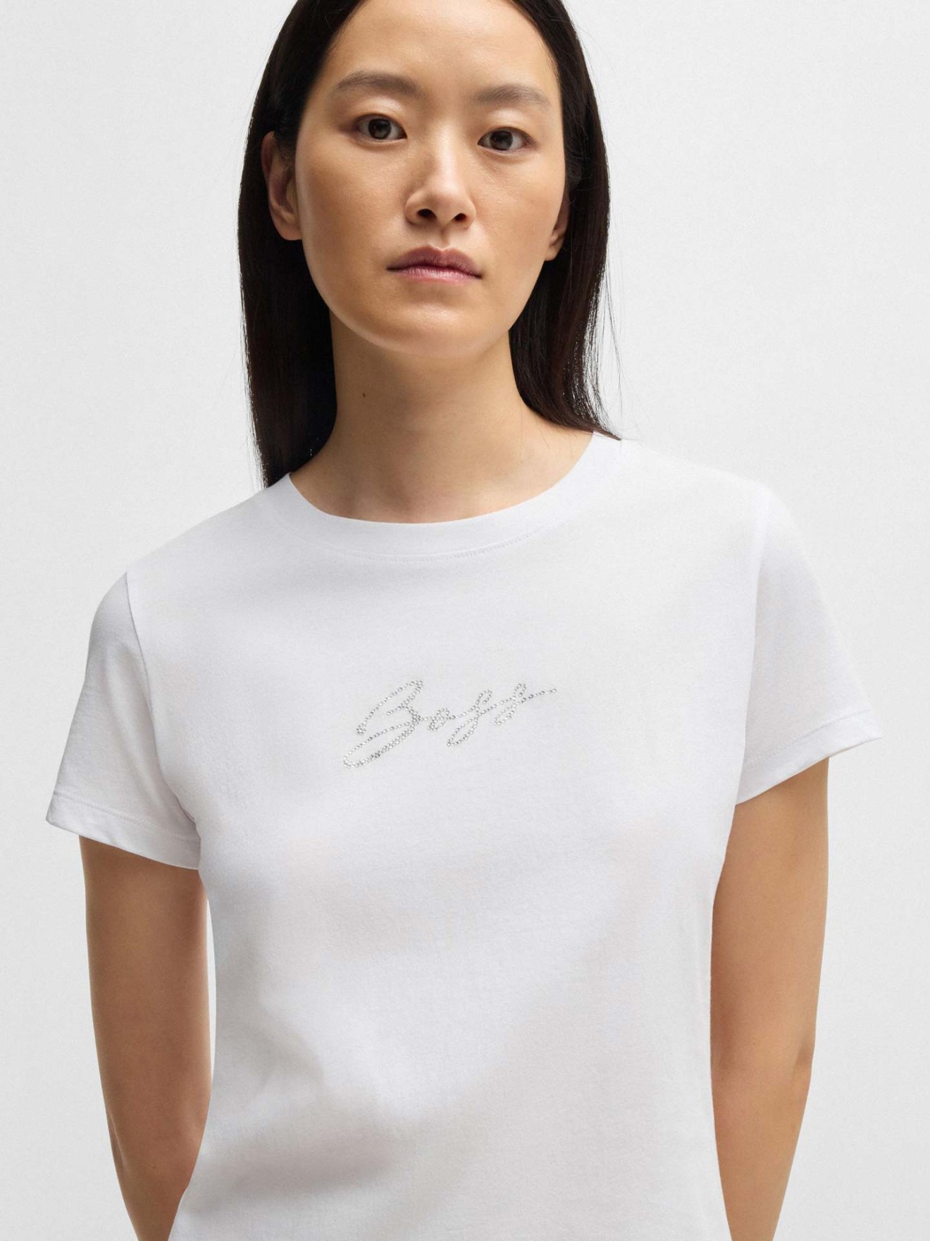 T-shirt com Log�tipo em Strass