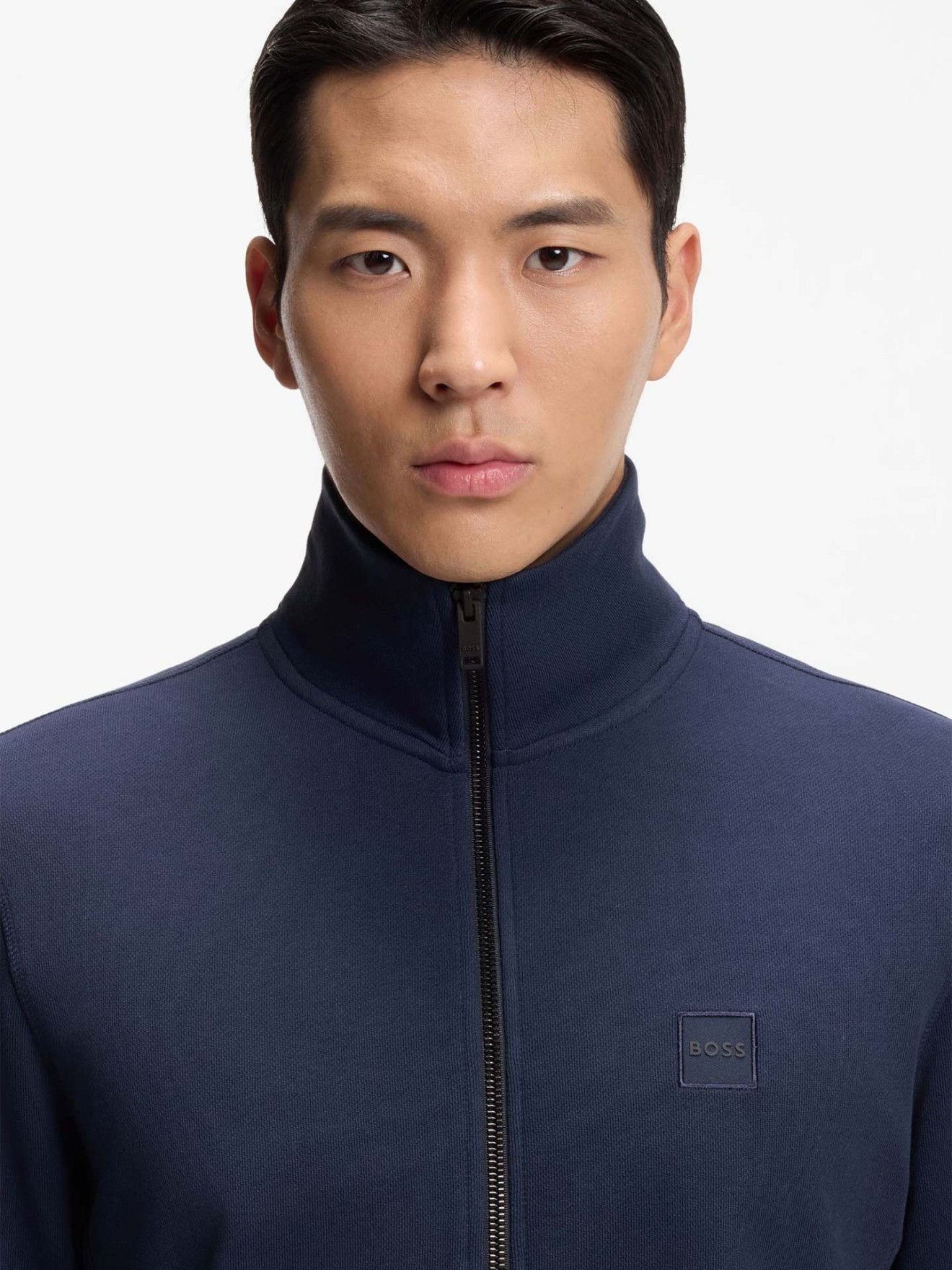 Casaco com Capuz e Fecho de Correr