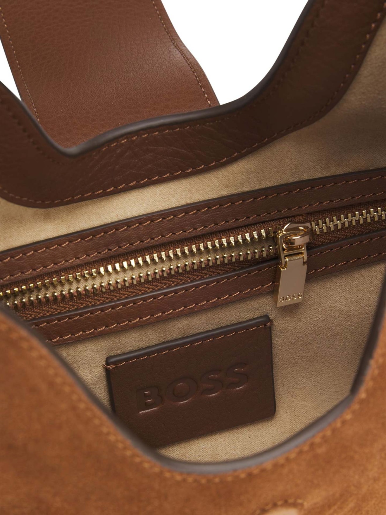 Mala de Ombro em Camur�a e Pele