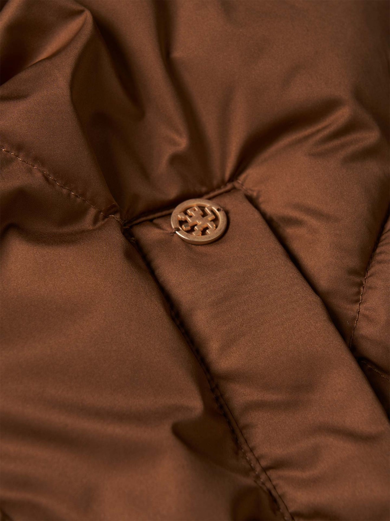 Bluso Acolchoado com Capuz de Pelo e Cinto