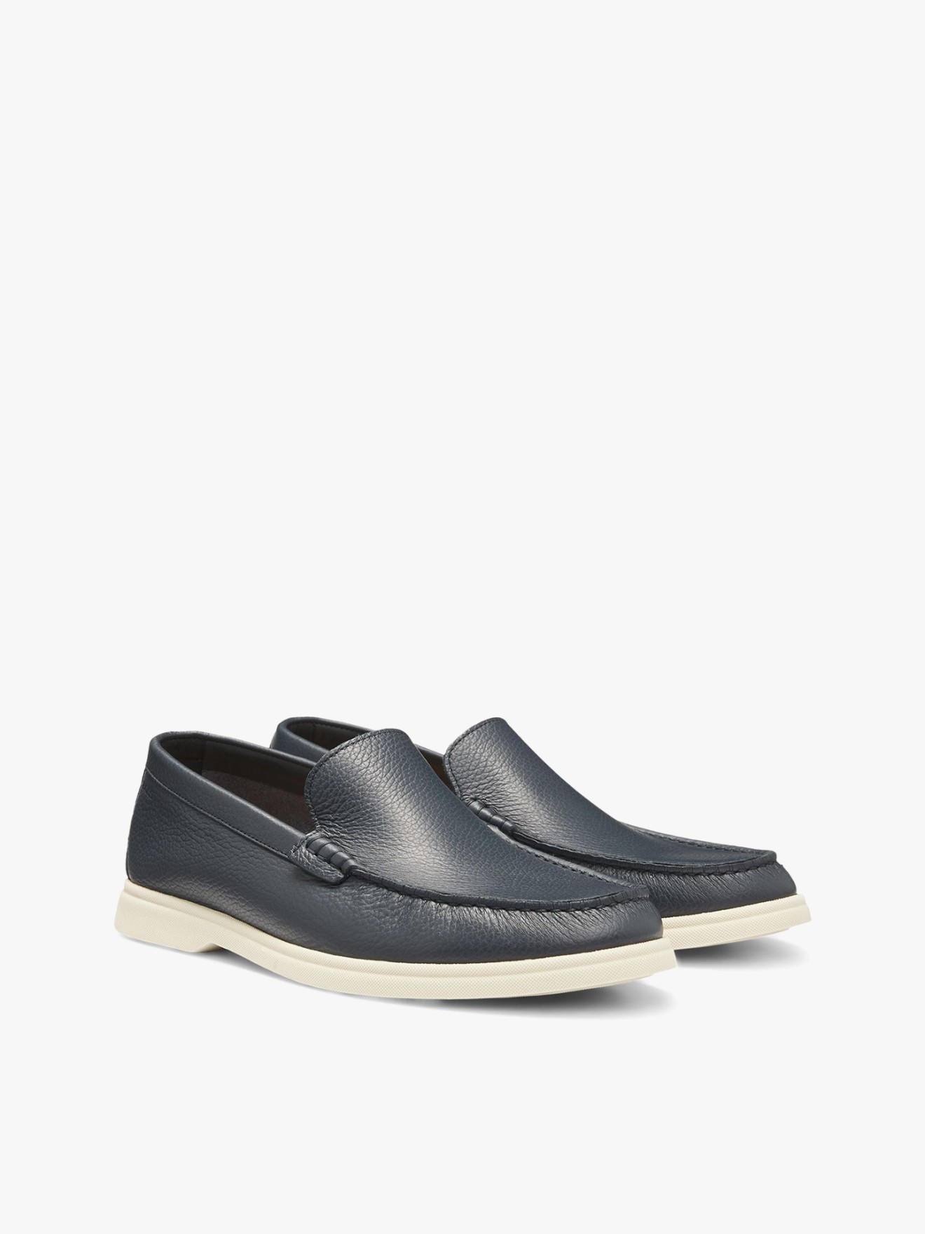Mocassins Slip-On em Pele