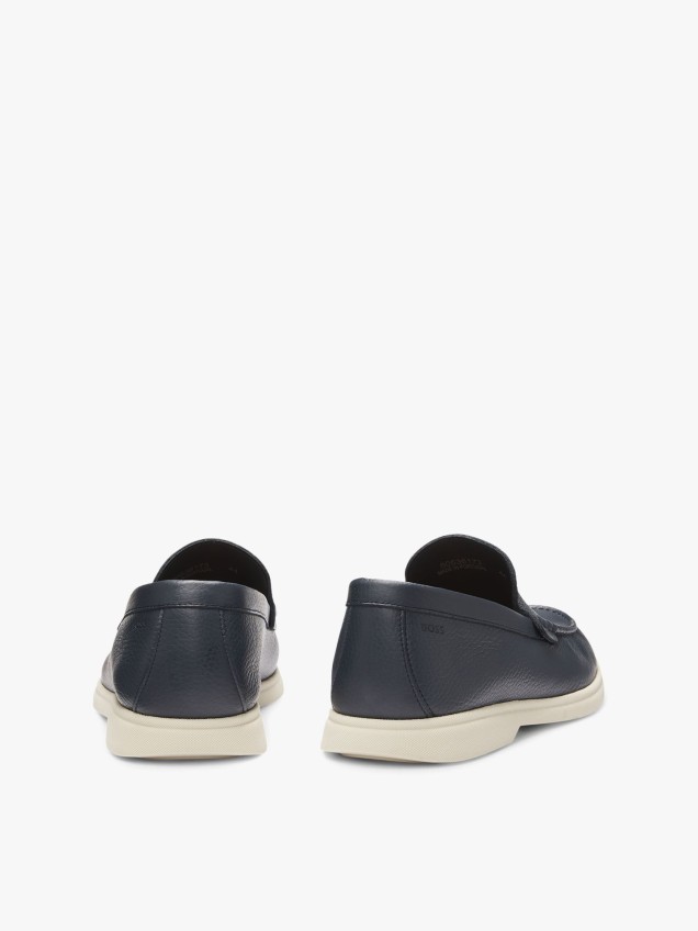 Mocassins Slip-On em Pele