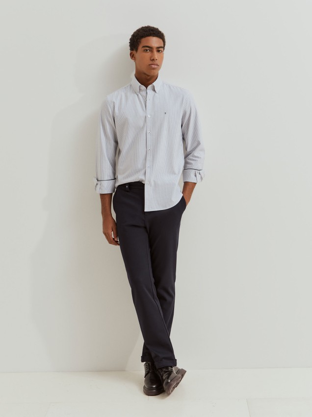 Camisa às Riscas Slim Fit