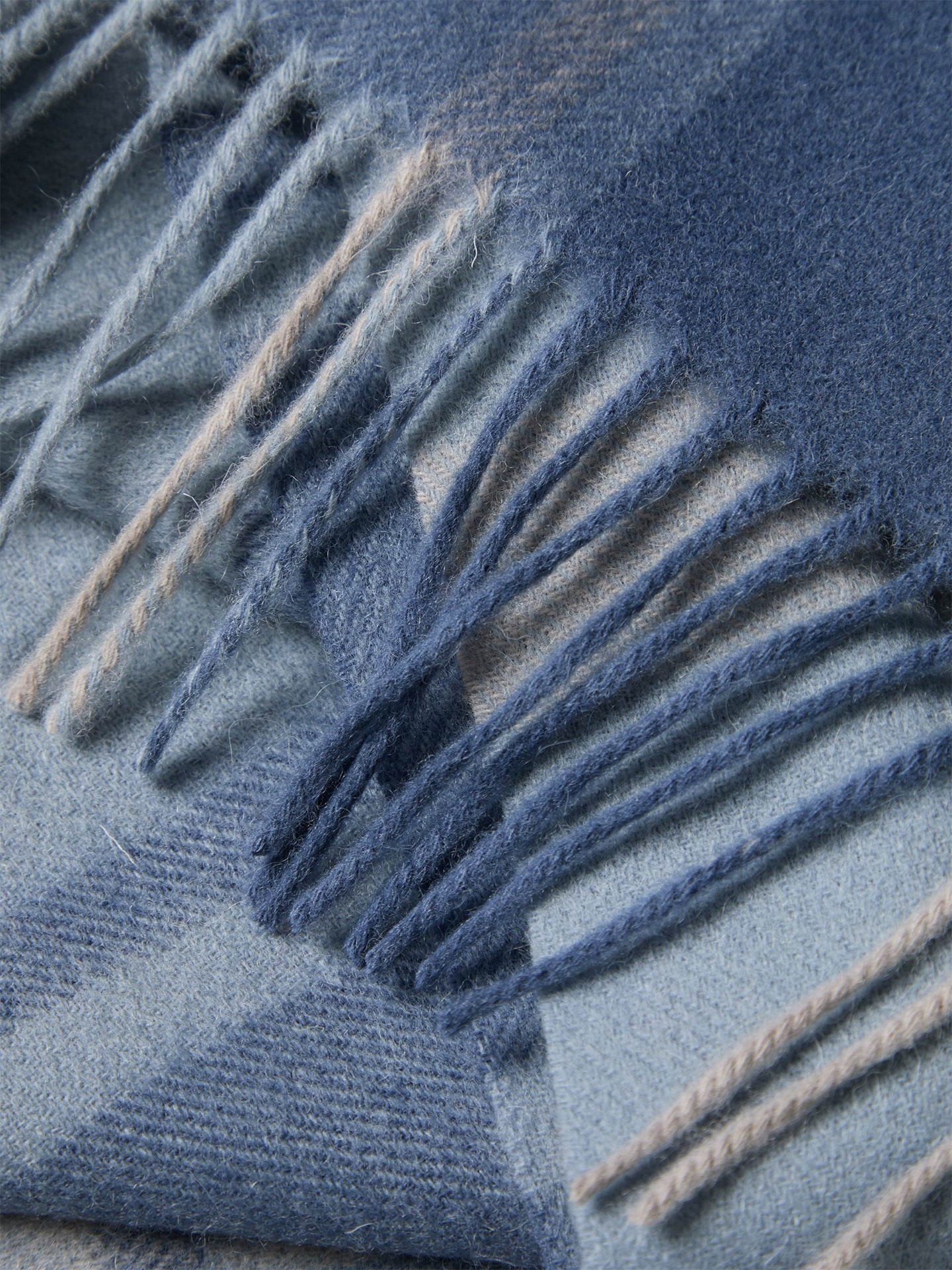 Cachecol em Lã com Padrão Xadrez