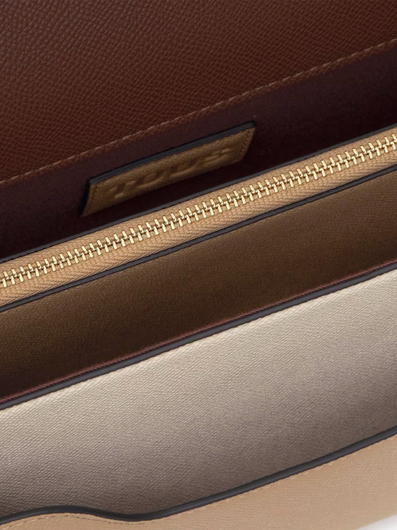 Mala de Ombro Audree Saffiano