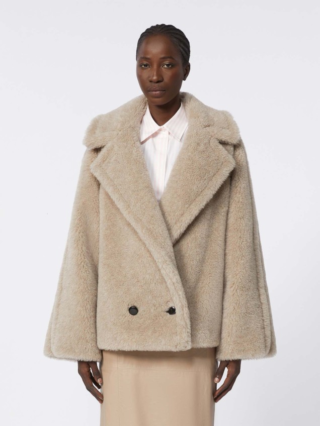 Casaco Curto em Tecido Teddy MXMCAMBUSA